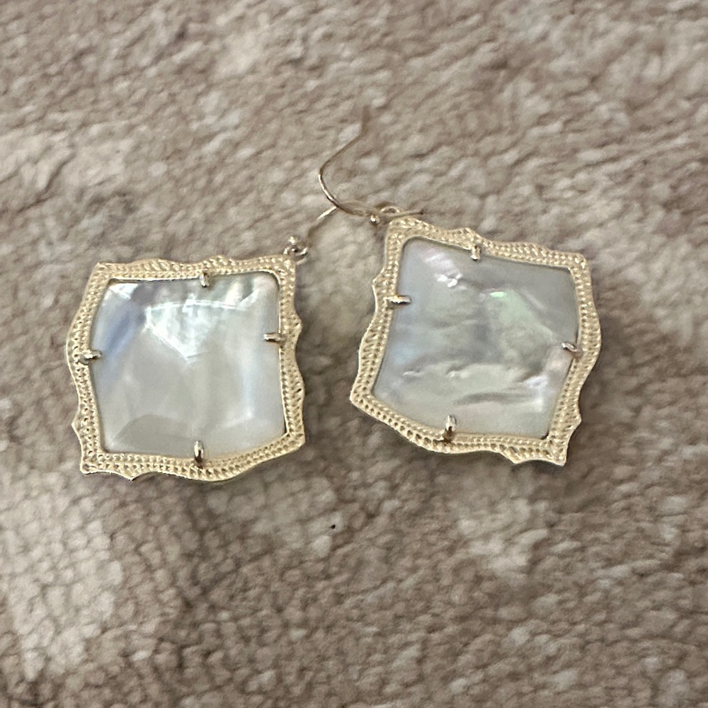 Kendra Scott Iridescent Gold Earrings